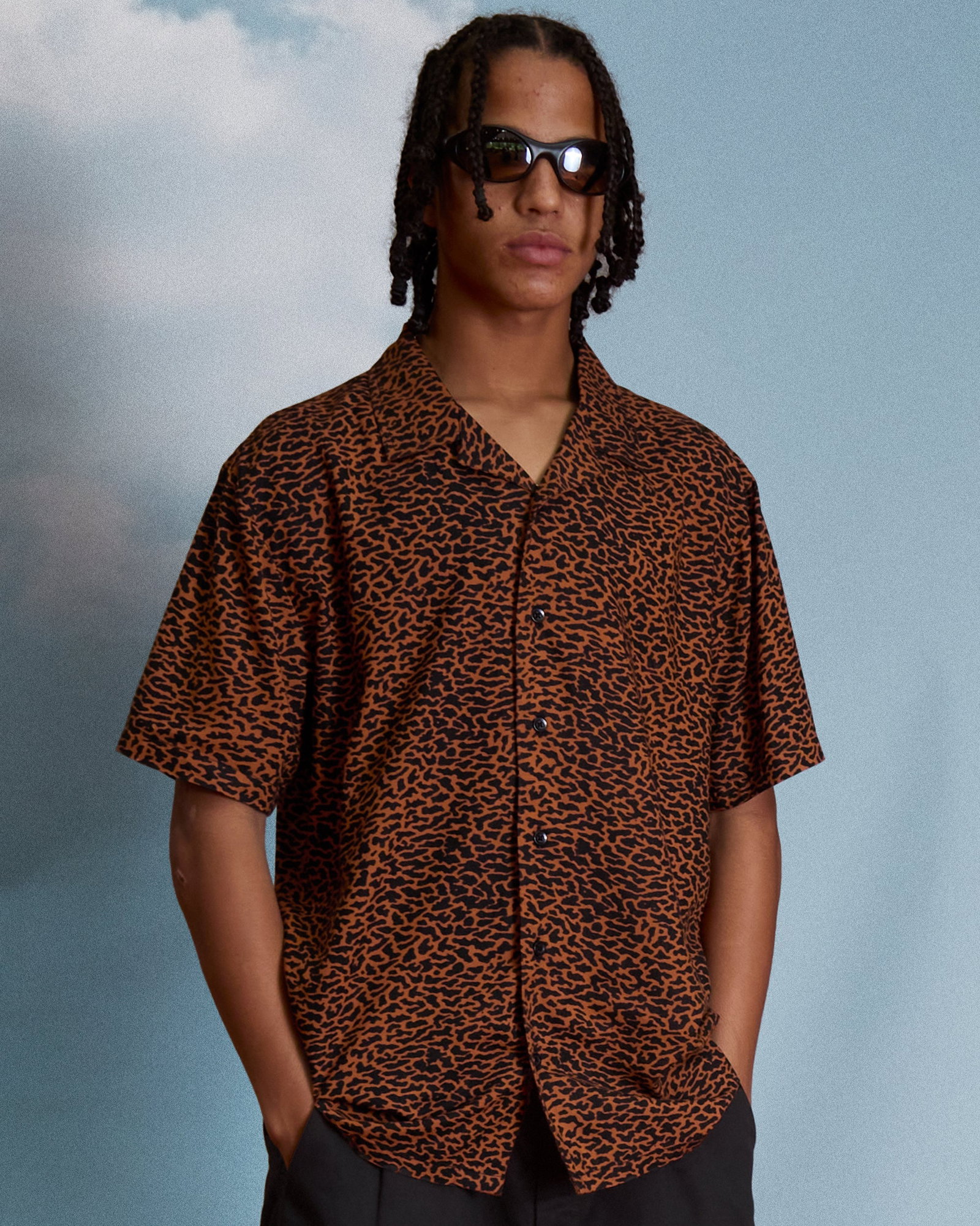 Image of Chemise Utopias Print - Brown Horn