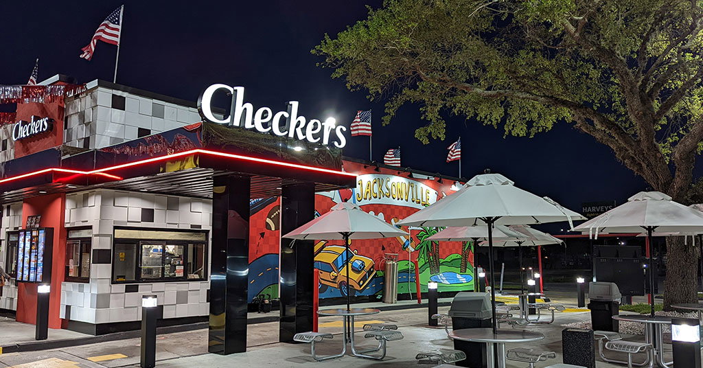 Checkers and Rally’s Open New Location in Pahrump