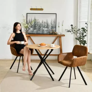 Table ronde en chêne et chaises pivotantes suède marron