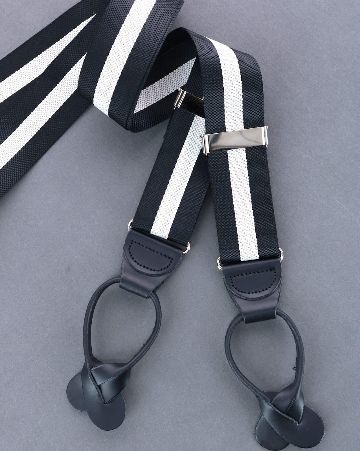 Trafalgar Men's Montague Center Stripe Nylon Button End Suspenders