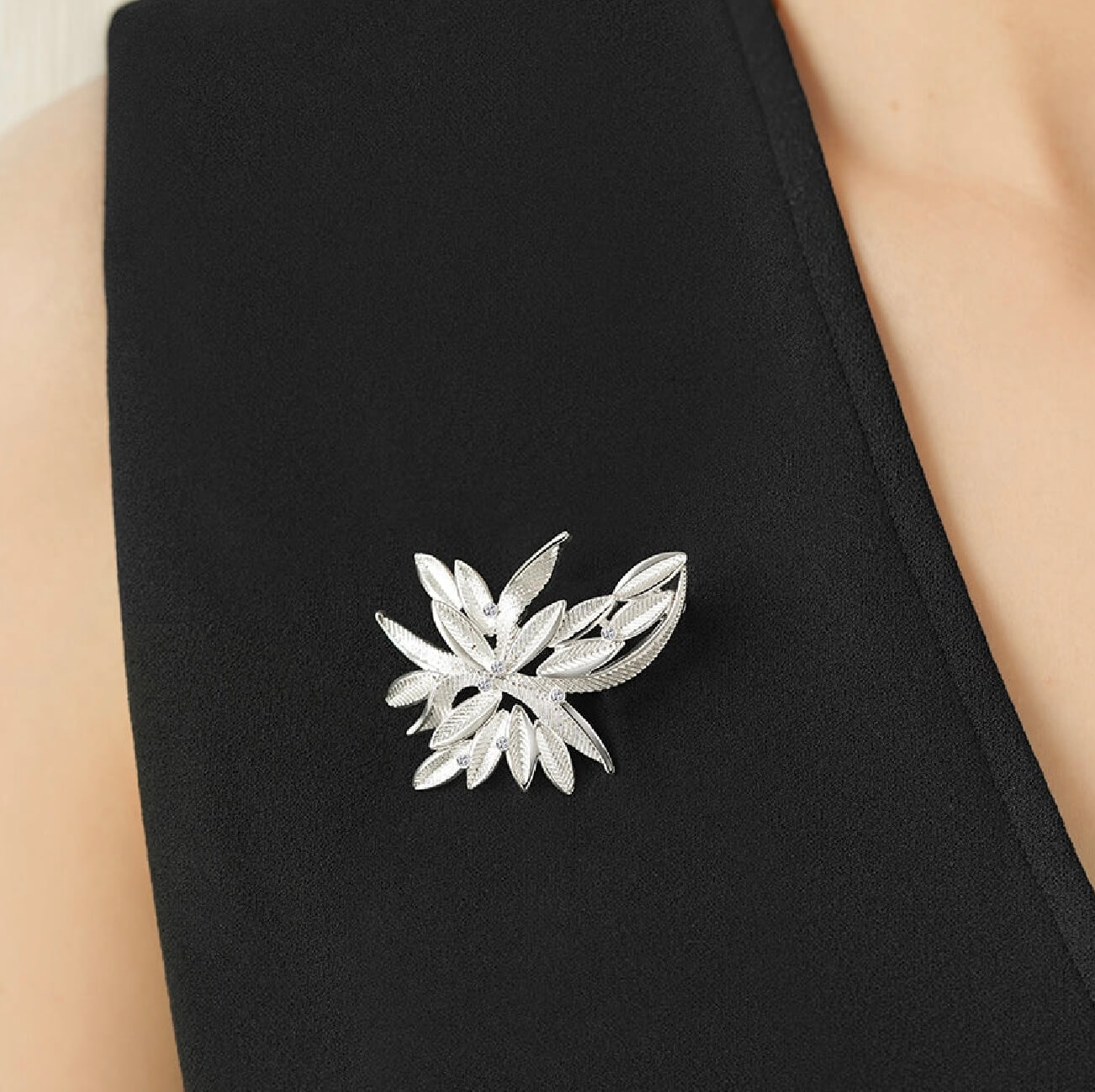 Silver Plated Leaf Brooch