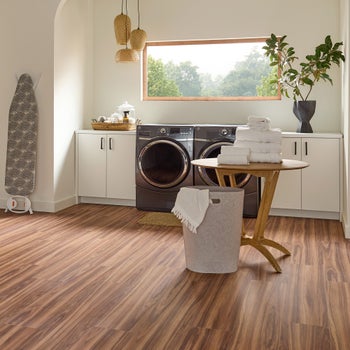 Mohawk Home 6MM Thick 9.43-inch x 47.8-inch 22 mil Waterproof Luxury Vinyl Plank Flooring (15.65 sq ft/ctn)