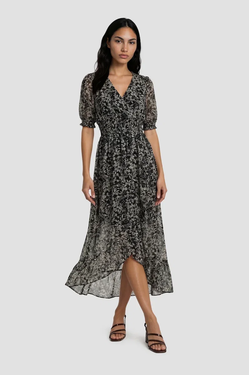 Image of Short Sleeve Chiffon Midi Dress - Black
