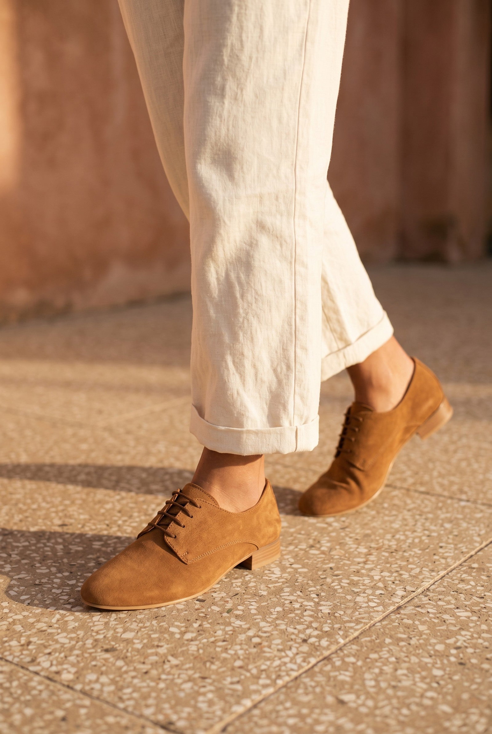 COMPLICE CAMEL SUEDE