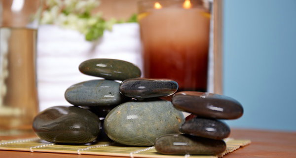 Wellness Experience w/ Hot Stone & Aromatherapy for 1-2 Hrs in Chicago