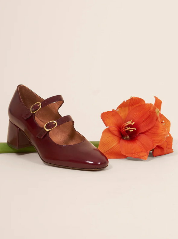 Babies à talon cuir vernis bordeaux