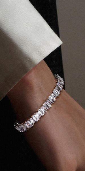 Italo Emerald & Oval Cut White Sapphire Tennis Bracelet