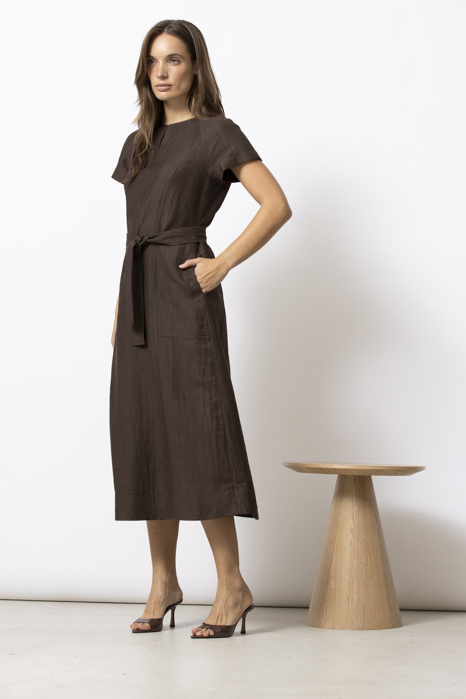 KOLIA bruin kleed