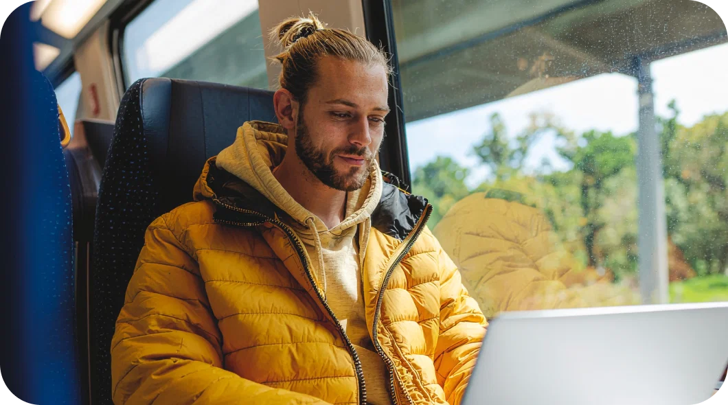 Person working in a laptop