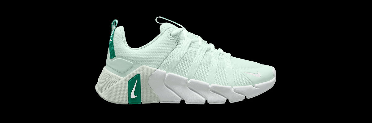 Nike Free Metcon 7 Trainers in Barely Green