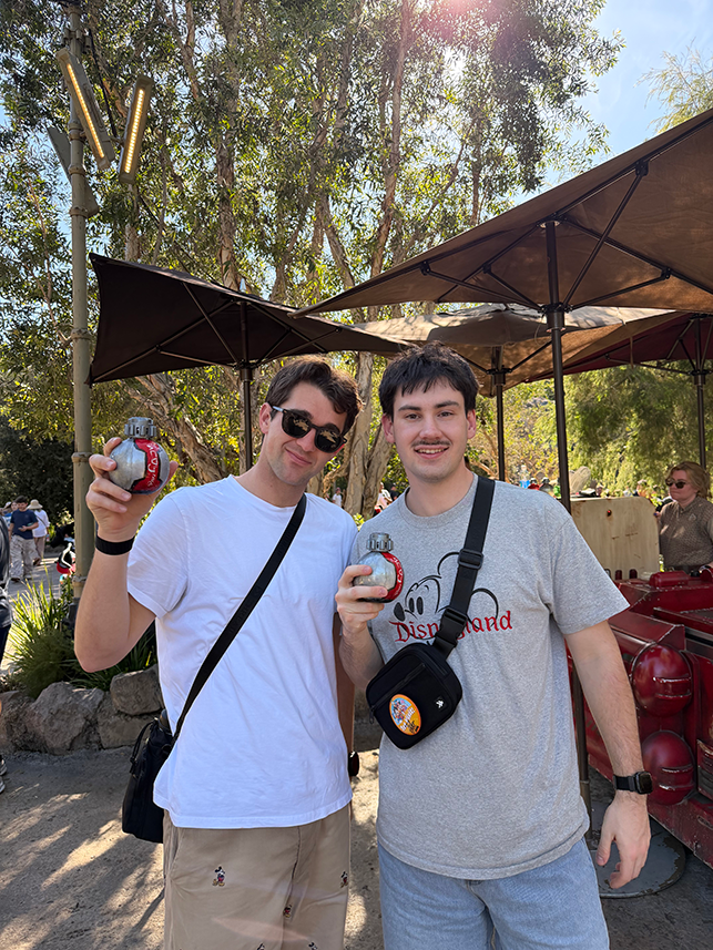 Thomas At Disney Land | Thread Wallets