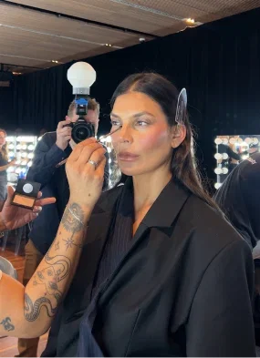 MAKE UP FOR EVER