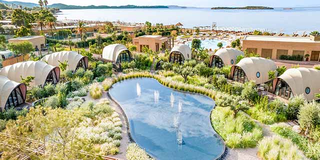 91 Athens Riviera, The Resort *****