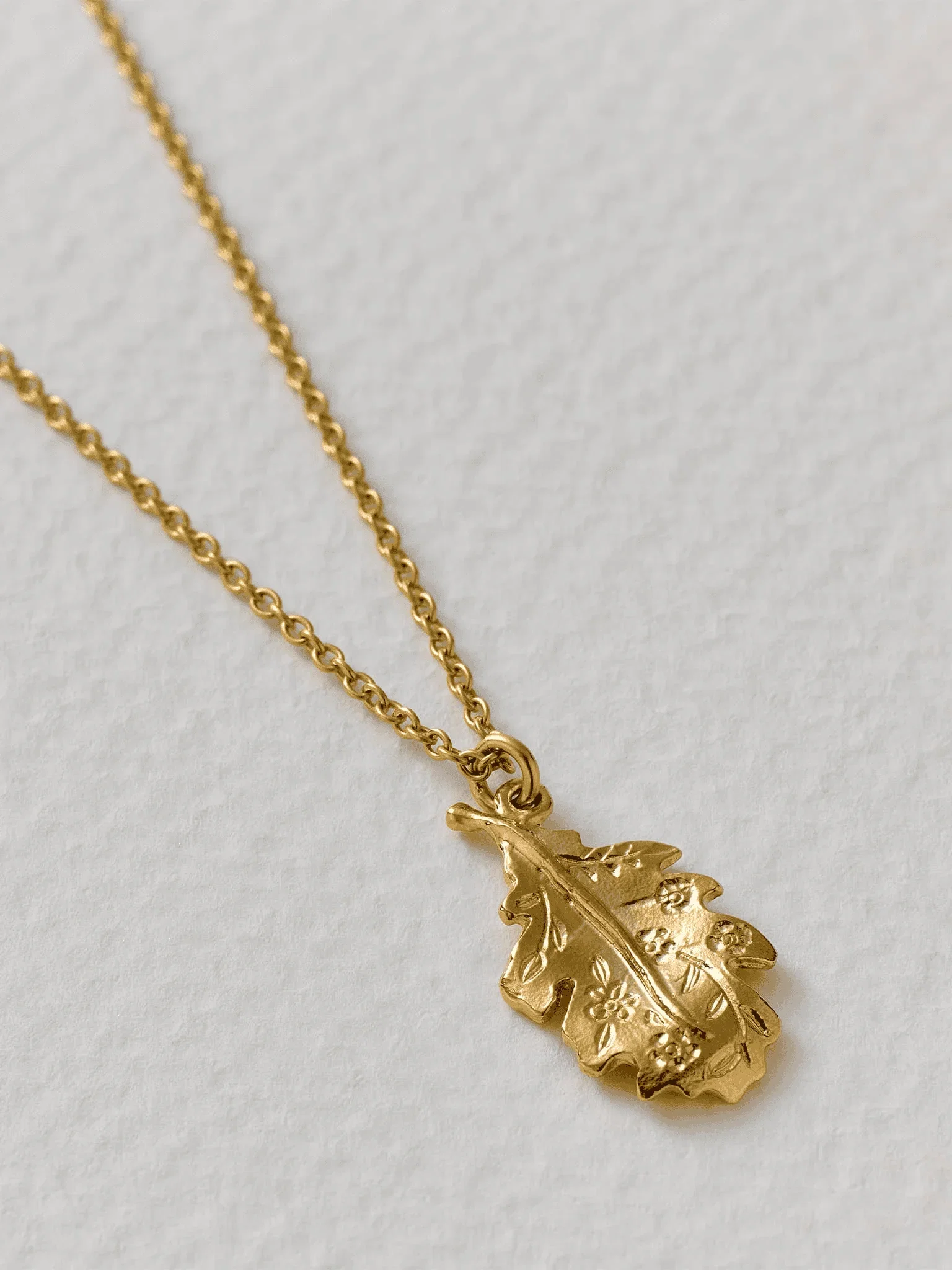 Floral Engraved Oak Leaf Necklace