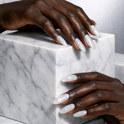 Editorial White EW6