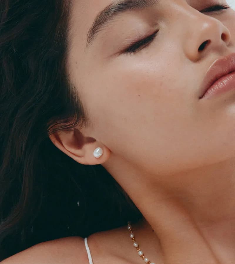Mara Keshi Pearl Studs - Gold