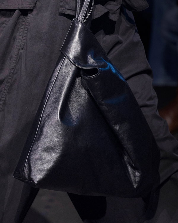 Bag Discover more on the Gucci website 