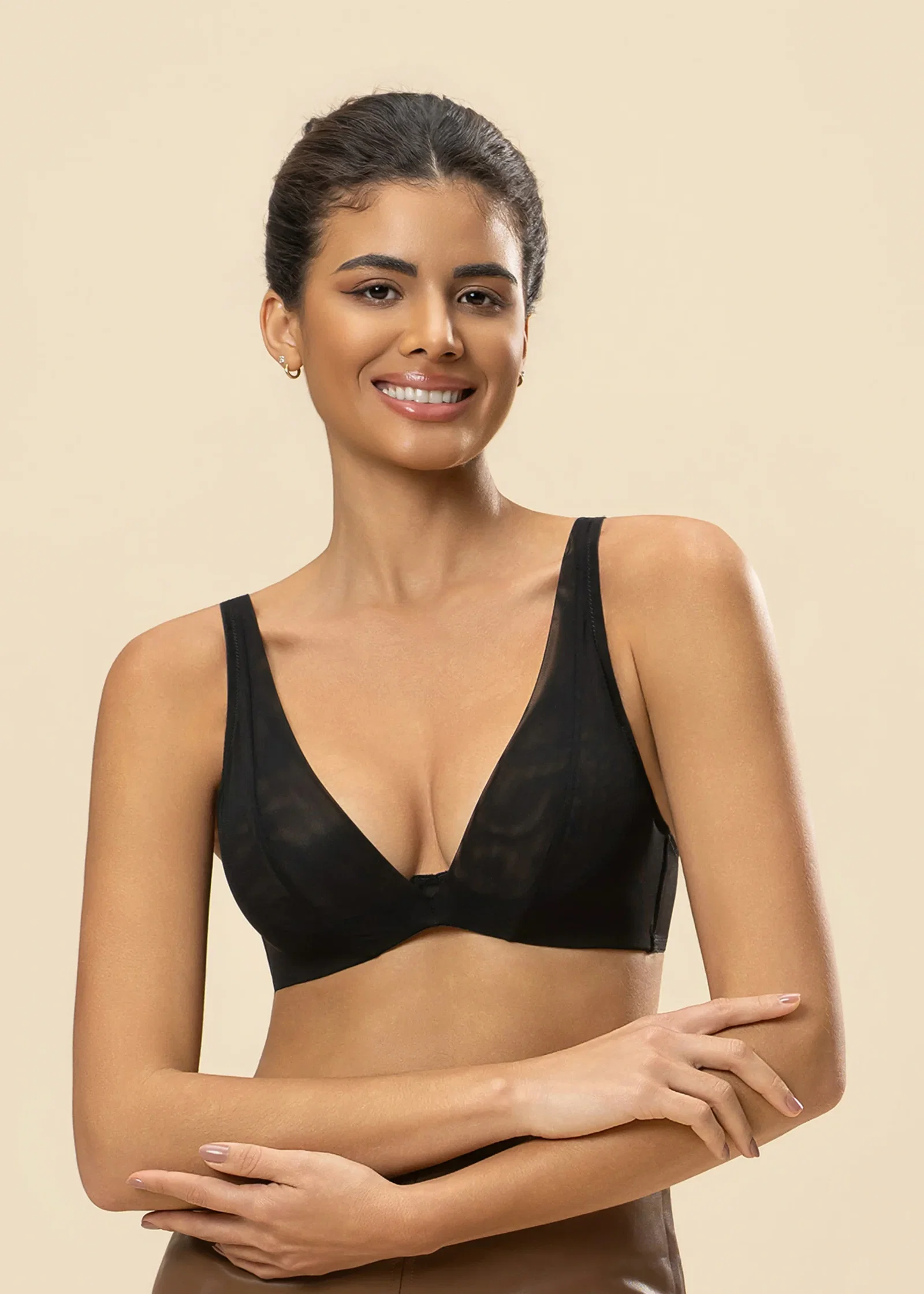Image of BEVIN Black Mesh Unlined Wired Bra With Half-Moon Pads