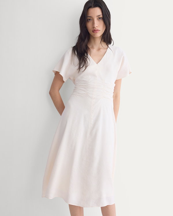 Image | Cinched Dress in Stretch Linen | Bone
