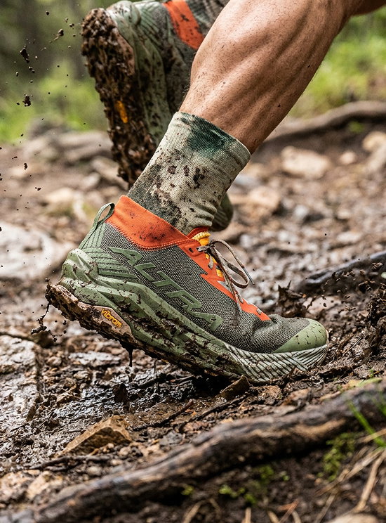 Altra<br>Olympus 275