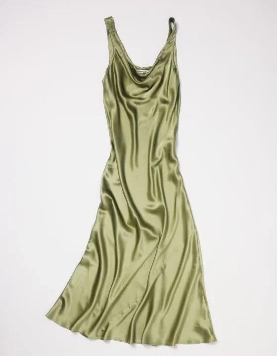 SHOP DRESSES