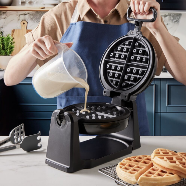 Lakeland Belgian Waffle Maker