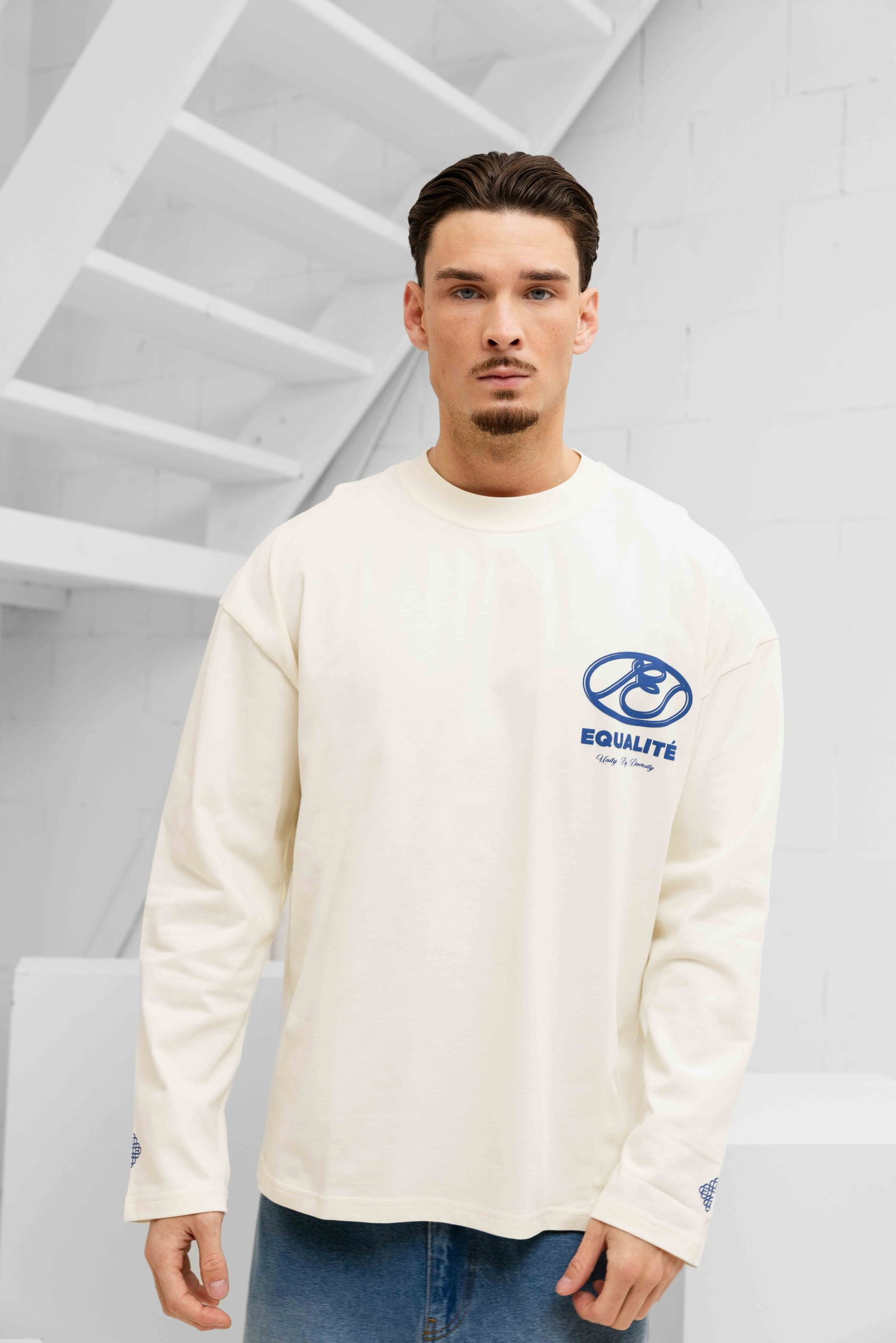 Image of Equalité Arid Oversized Longsleeve Heren Gebroken Wit/Blauw