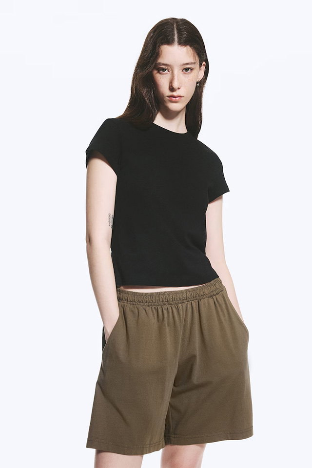 SLIM SHORT-SLEEVED COTTON T-SHIRT