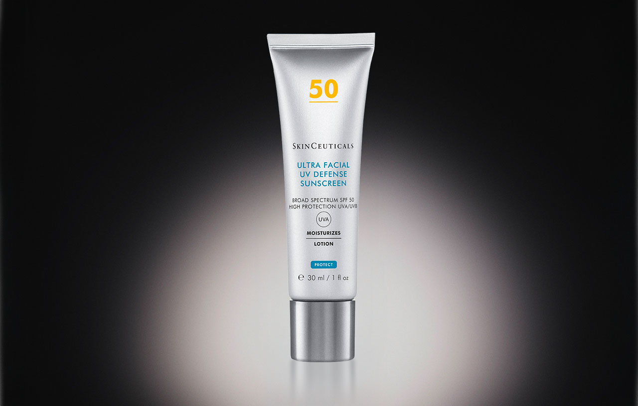Ultra Facial UV Defense LSF 50 vor schwarzem Hintergrund