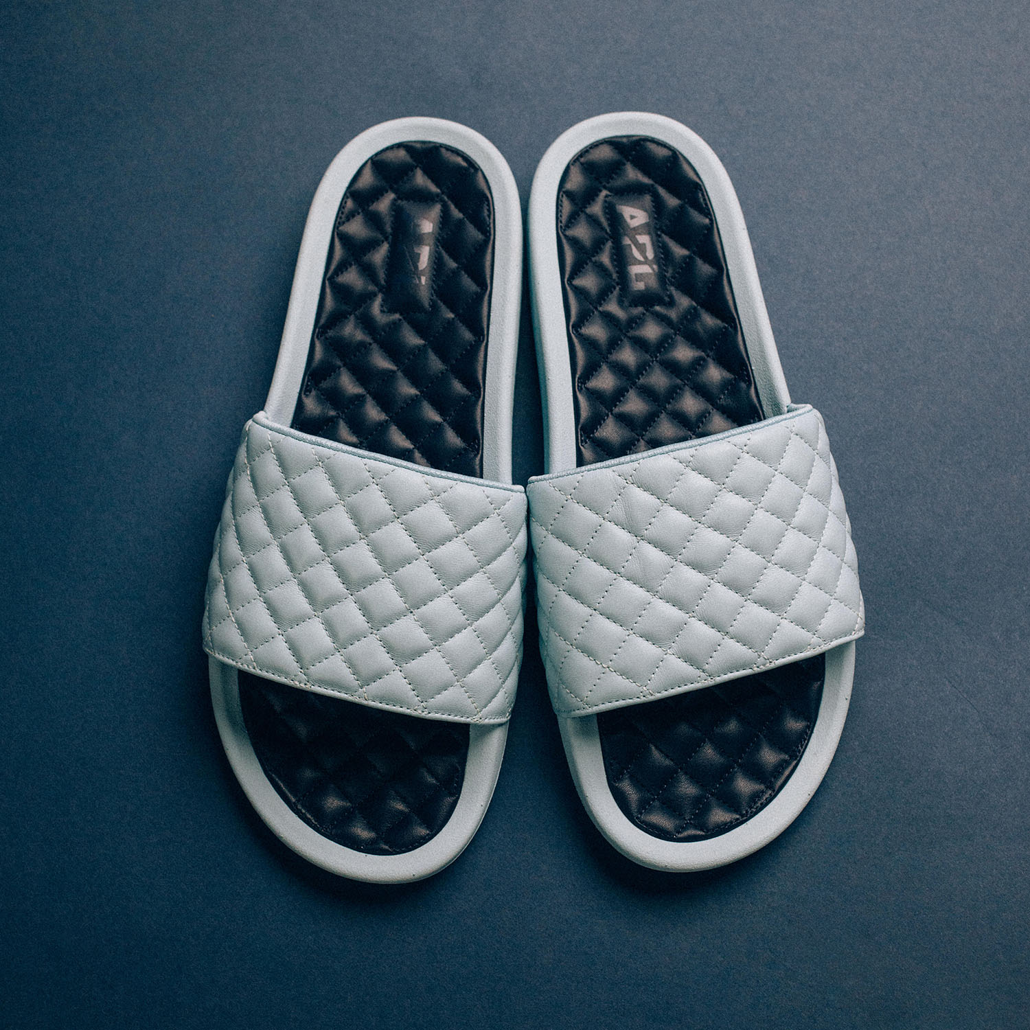 Lusso Slide in Powder Blue / Navy
