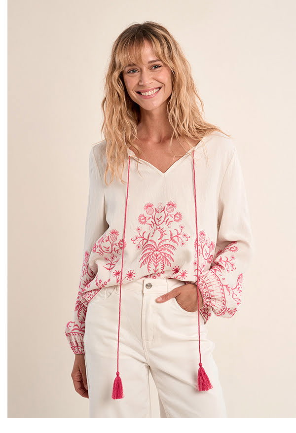 Poplin blouse, embroidered