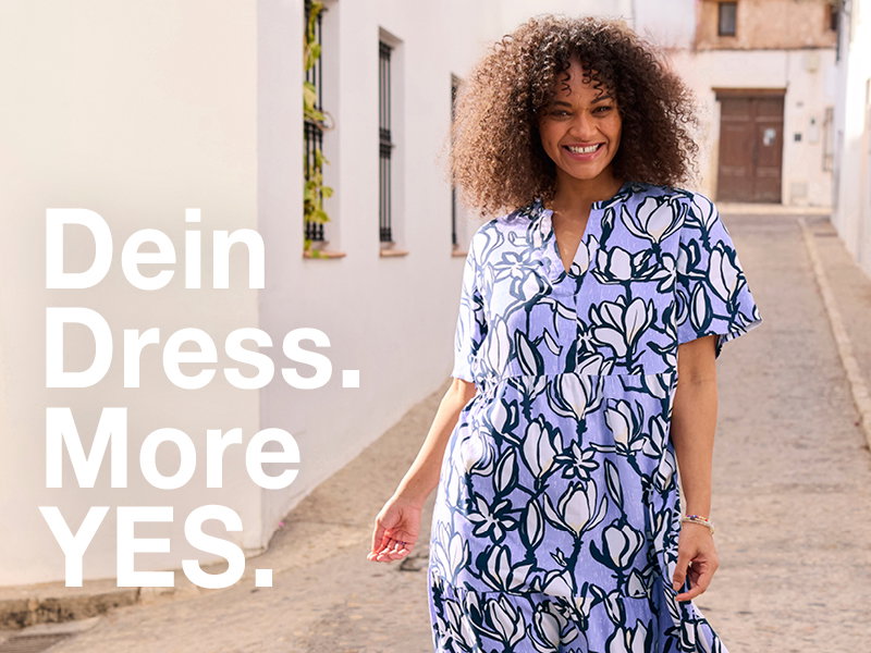 Werbebanner mit Model in fliederfarbenem Sommerkleid mit Blumendruck und Text: Dein Dress. More YES.