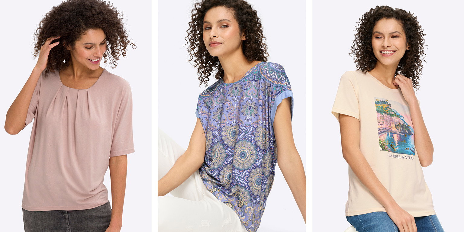 Drie modellen dragen verschillende bovenkleding: een roze shirt met korte mouwen, een blauw shirt met patroon en een beige T-shirt met afbeelding.