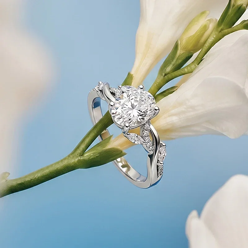 Twist Leaf‑Inspired Oval Cut Engagement Ring