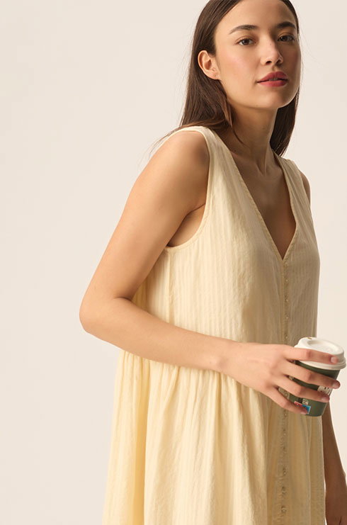 Nuances naturelles robe sans manches