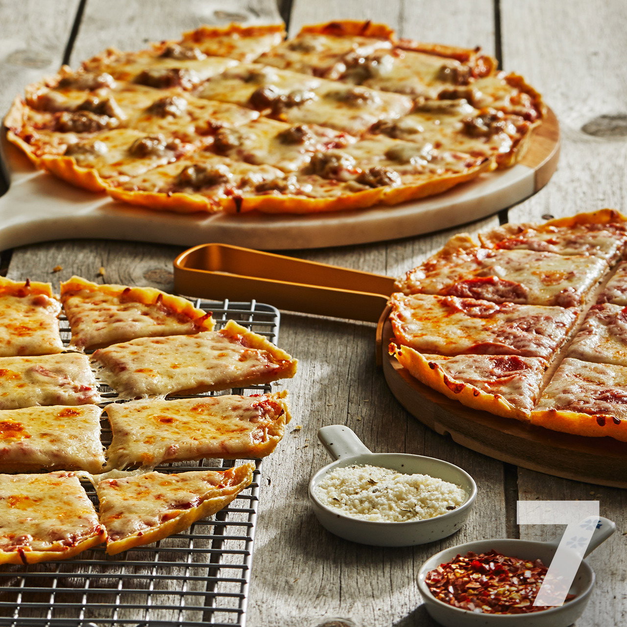 Image of 7 Lou Malnati's Thin Crust Pizzas