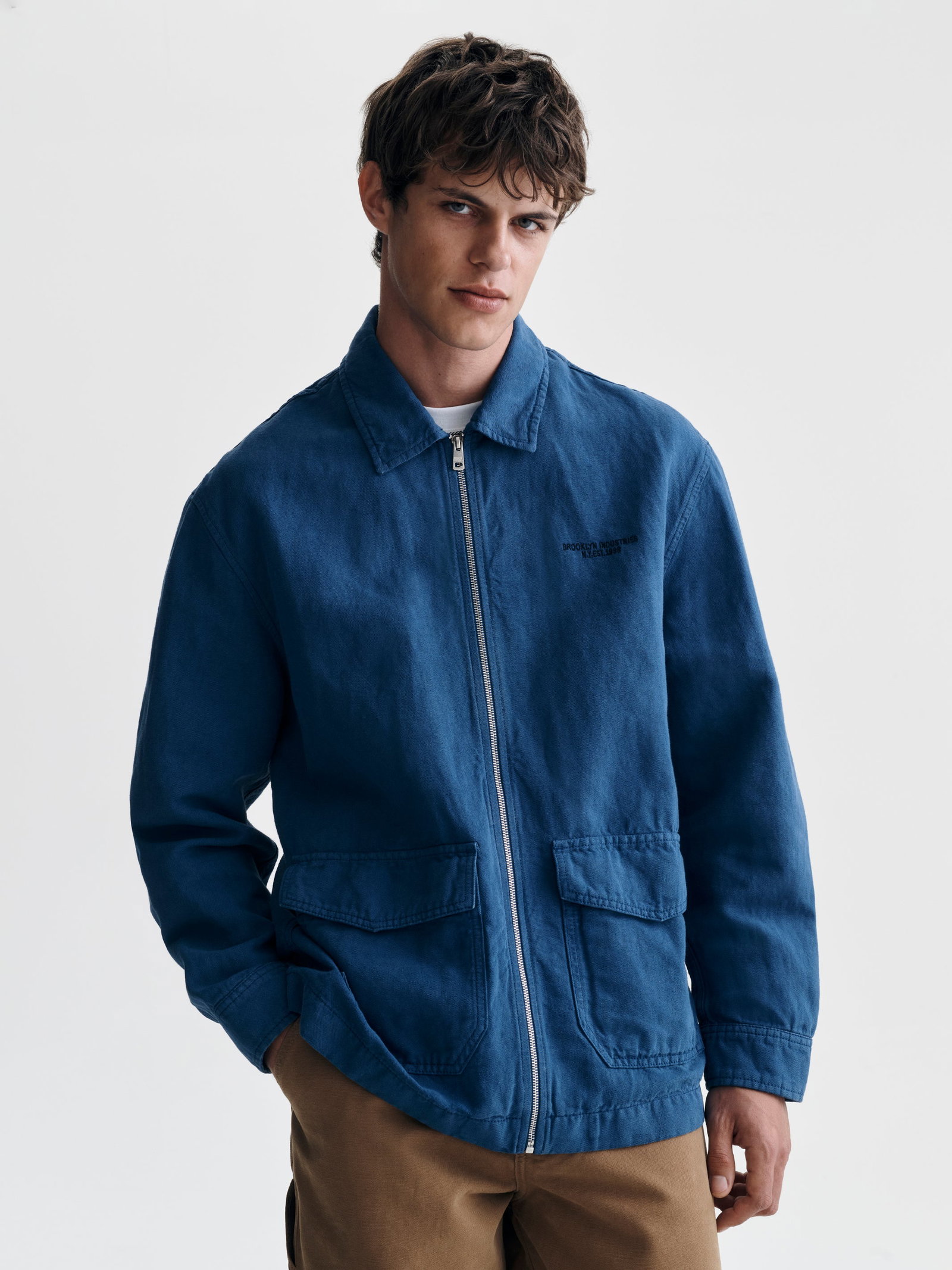 Image of Men's Linen Utility Overshirt in Navy Peony