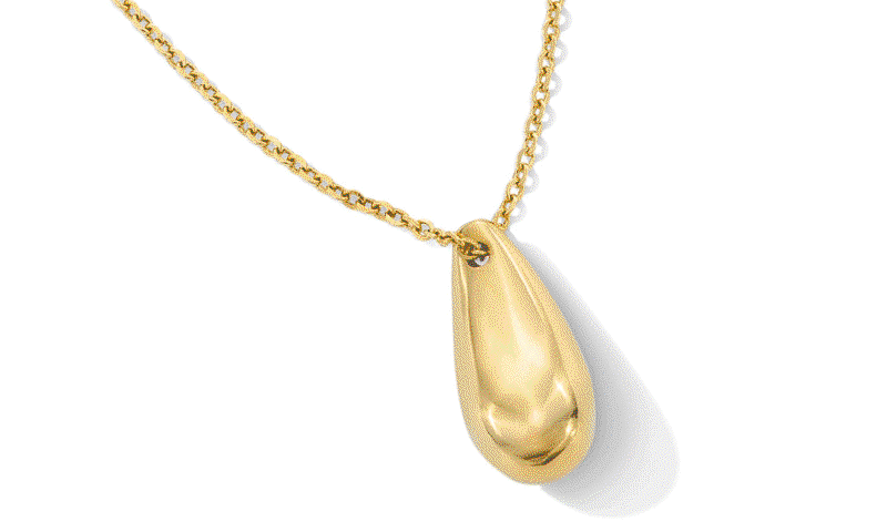 Variety of rotating fine jewellery.