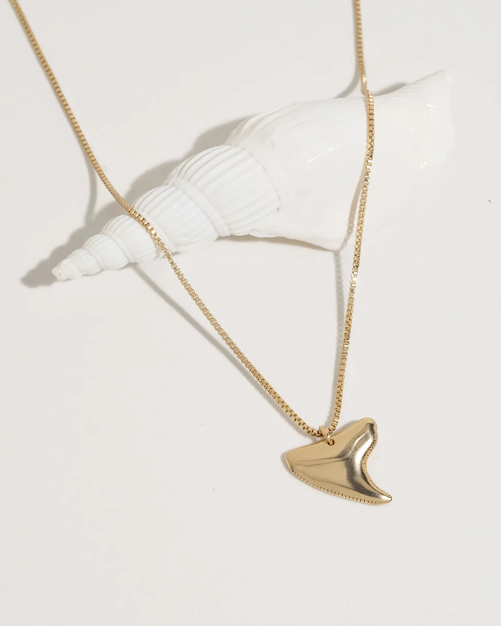 Image of Jaws Necklace