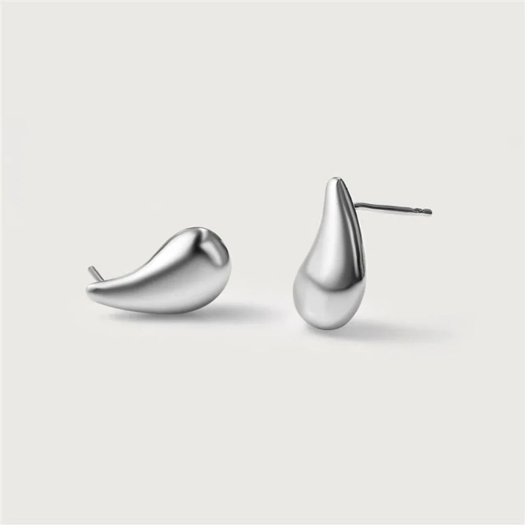Image of Molto Silver Teardrop Stud