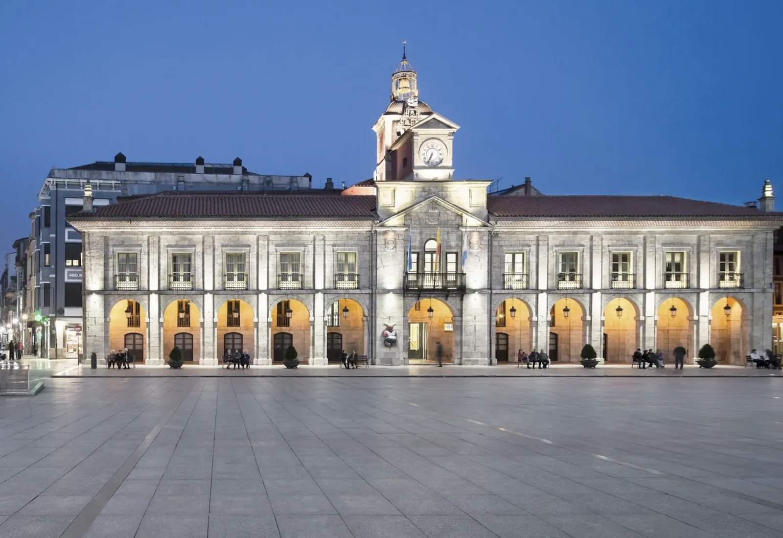 Fin de semana de Lujo: Palacio 5* by Meliá por 49 € p.p/noche