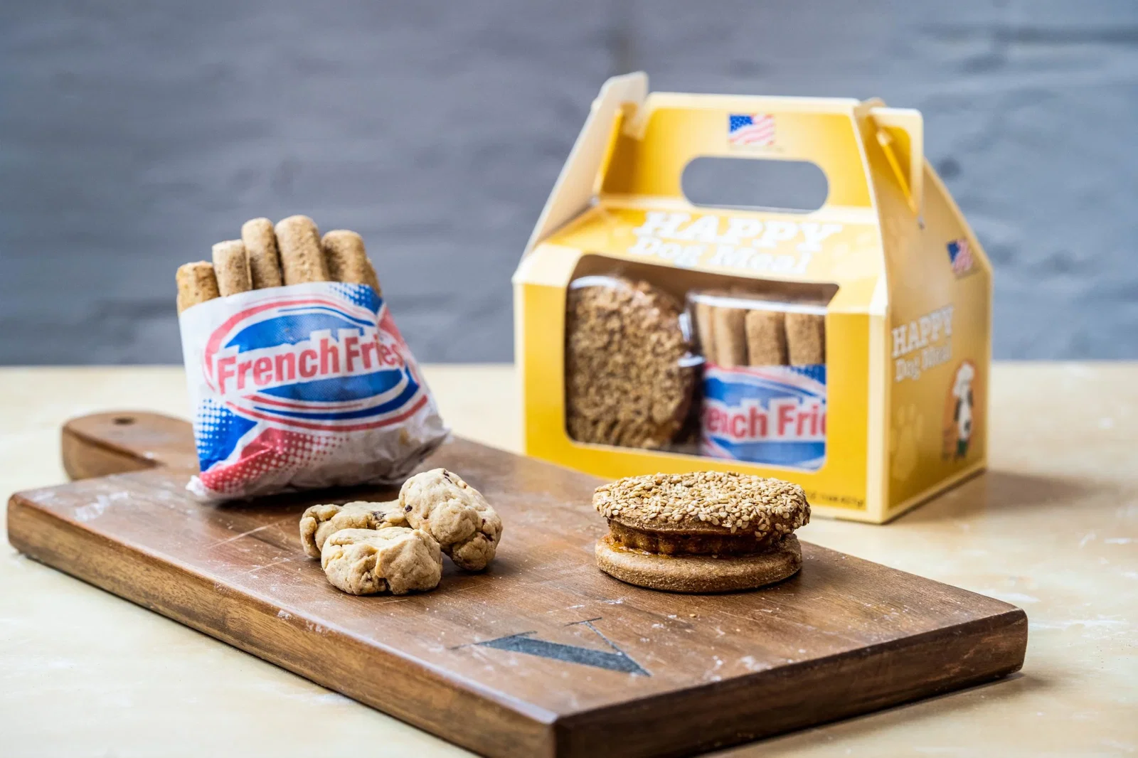 Image of Annie’s Party Pack – Over 19% Savings on 2-Pack Happy Dog Meals! / Year