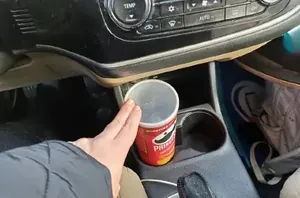 Stand a Pringles can in your car for this quick & easy hack