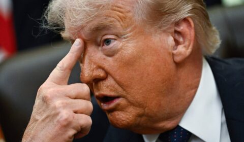 Trump to make foreign nationals leave U.S. to apply for green cards