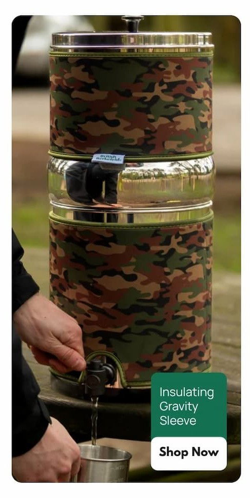 Insulating gravity sleeve