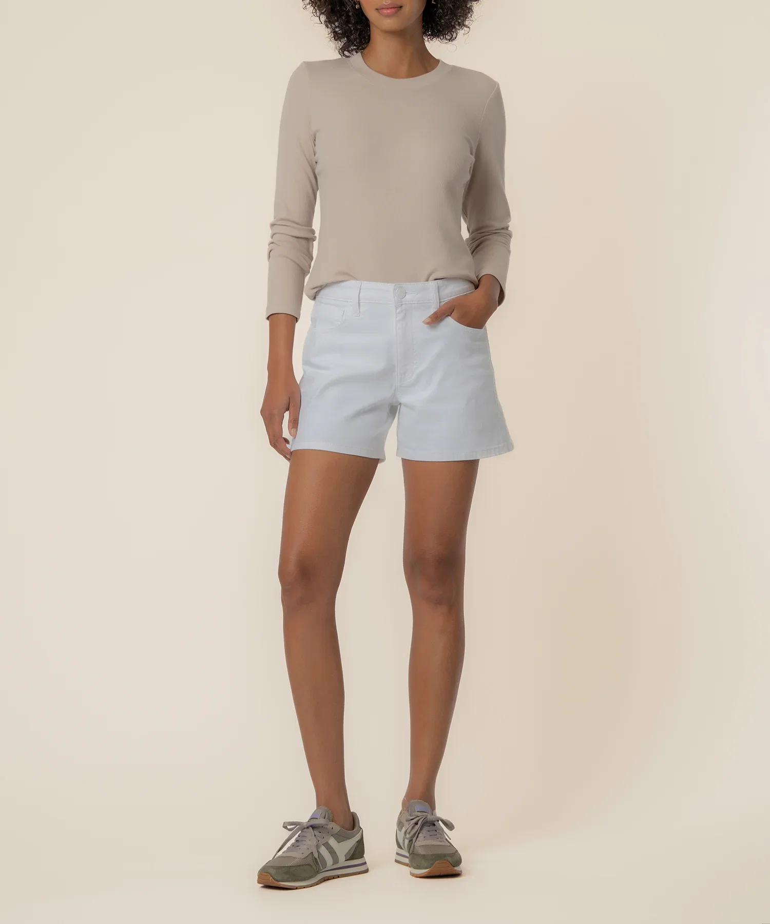 Image of Jane High Rise Short in Optic White