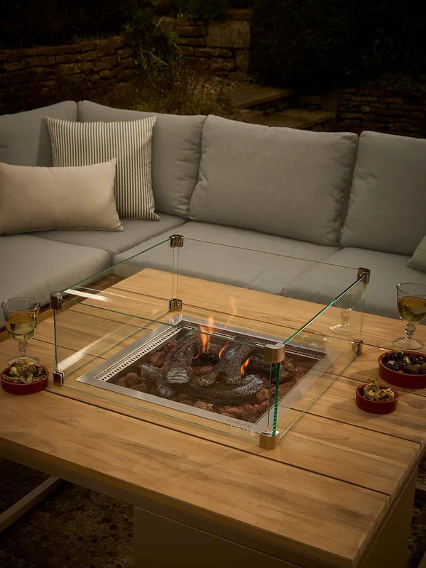 Tallinn Corner Firepit Set