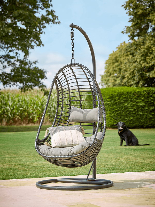 Hanging & Egg Chairs