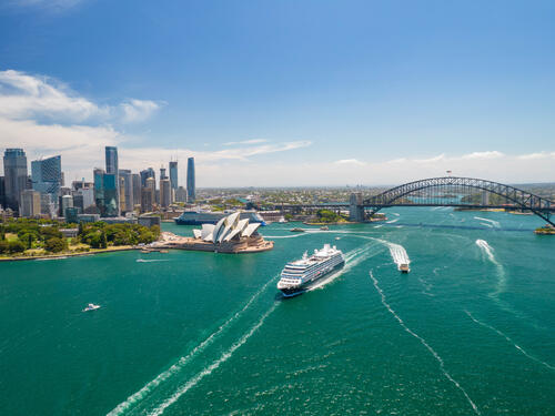 Last-Minute Cruises