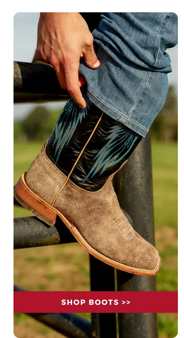 SHOP BOOTS >>